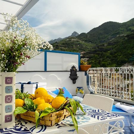 Grecale - Amazing Apartment With Patio And Sea View Maiori Ngoại thất bức ảnh